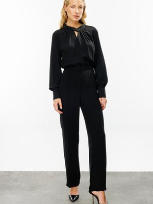 Siyah Önü Cepsiz Bol Paça Pantolon