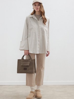 Geniş Manşetli Çizgili Gömlek Bej
