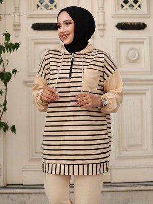 Vizon Kapüşonlu Ve Önü Yarım Fermuarlı Çizgili İplik Pantolon İle Tunik Takım Vizon Kapüşonlu Ve Önü Yarım Fermuarlı Çizgili İplik Pantolon İle Tunik Takım