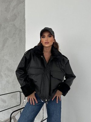 Siyah Yaka Ve İçi Kürklü Çift Cepli Deri Mont Siyah Yaka Ve İçi Kürklü Çift Cepli Deri Mont