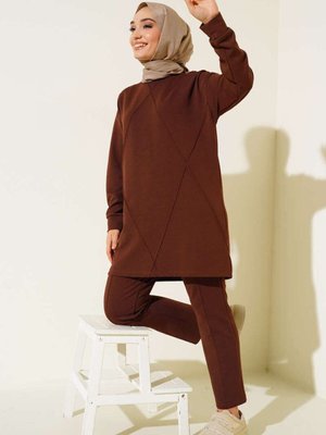 Kahverengi Önü Dikişli İkili Takım Kahverengi Önü Dikişli İkili Takım