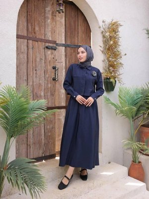 Gül Detaylı Sedef Kumaş Etekli Takım Çanta Hediyeli