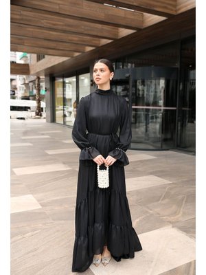 Siyah Kolu İncili Elbise