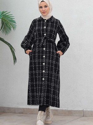 Siyah Düğmeli Kaşe Kaban