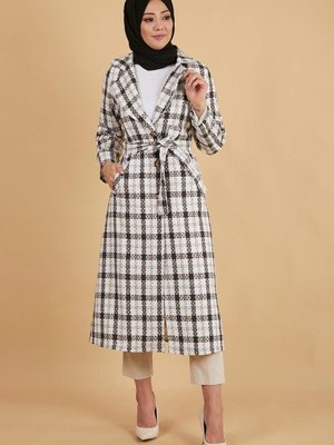 Ekru Geniş Yaka Şanel Kumaş Kaşe Kaban Ekru Geniş Yaka Şanel Kumaş Kaşe Kaban