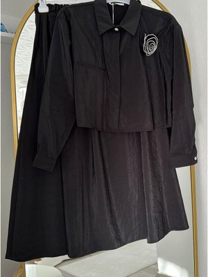 Gül Detaylı Siyah Sedef Kumaş Etekli Takım Çanta Hediyeli