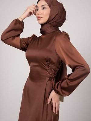 Yandan Çapraz Bağlamalı Saten Abiye Elbise