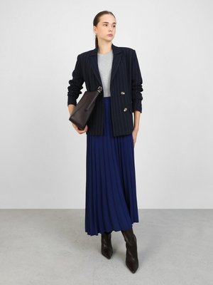 Lacivert Aerobin Pilise Detaylı Etek