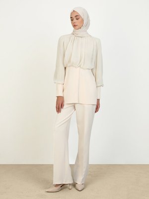 Krem Poplin Şifon Detaylı Abiye Takım