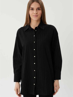 Çizgi Desenli Düğme Detaylı Gömlek