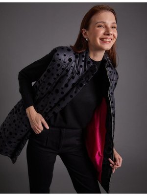 Puantiyeli Şişme Yelek Siyah Puantiyeli Şişme Yelek Siyah