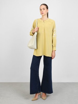 Yeşil Nkış Detaylı Tunik