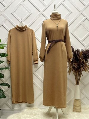 Bej Boğazlı Elbise Bej Boğazlı Elbise