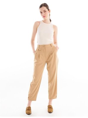 Pileli Aksesuar Detaylı Beli Lastikli Pantolon Bej