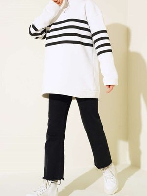 Siyah Beyaz Üç İplik Yakası Fermuarlı Tunik Siyah Beyaz Üç İplik Yakası Fermuarlı Tunik