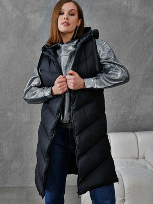 Siyah Yanı Zincirli Kapüşonlu Dolumlu Yelek Siyah Yanı Zincirli Kapüşonlu Dolumlu Yelek