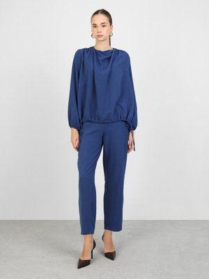 Lacivert Aerobin Takım