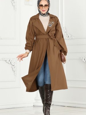 Yakası Taş İşlemeli Trençkot Kahve Yakası Taş İşlemeli Trençkot Kahve