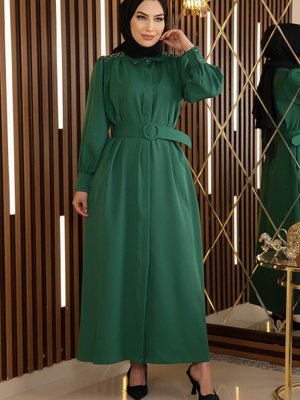 Zümrüt Taş Detaylı Kemerli Elbise