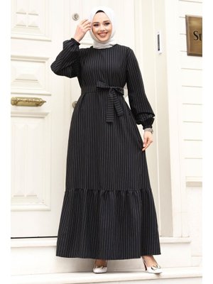 Eteği Volanlı Beli Bağlamalı Elbise Eteği Volanlı Beli Bağlamalı Elbise