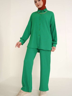 Yeşil Pantolonlu Takım Yeşil Pantolonlu Takım