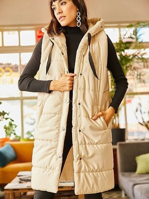 Krem Kapüşonlu Şişme Yelek Krem Kapüşonlu Şişme Yelek