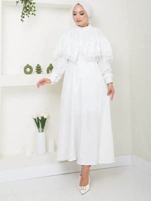 Beyaz Dantel Detaylı Etekli Takım