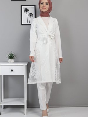 Beyaz Dantelli Takım Beyaz Dantelli Takım