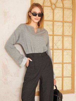 Gri Ekstra Uzun Duble Kol / Yakası Yırtmaçlı Salaş Bluz Sweatshirt Gri Ekstra Uzun Duble Kol / Yakası Yırtmaçlı Salaş Bluz Sweatshirt