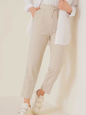 İp Detaylı Beli Lastikli Bilekte Pantolon Taş Rengi