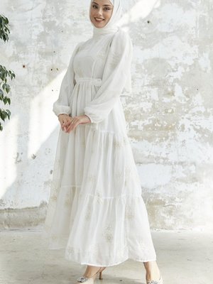 Papatya Desen Nakışlı Şifon Elbise Beyaz