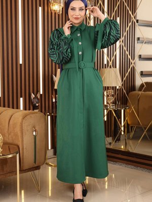 Zümrüt Taş Detaylı Desenli Ferace