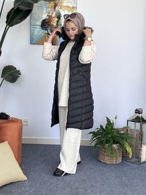 Kapüşonlu Kürklü Şişme Yelek Siyah