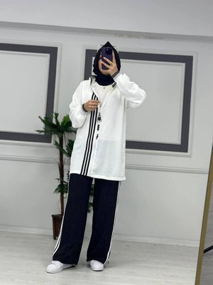 Şerit Çizgili Kapüşonlu Spor Takım Şerit Çizgili Kapüşonlu Spor Takım