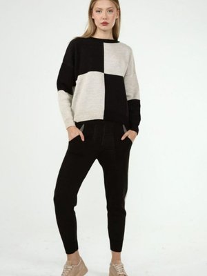 Siyah Bej Spor Triko Takım Siyah Bej Spor Triko Takım