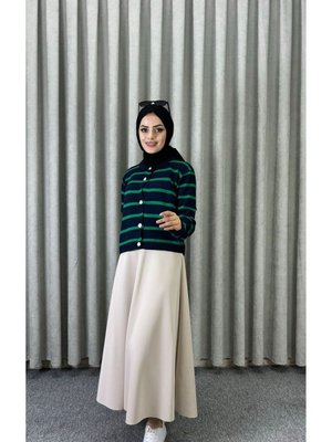 Düğme Detaylı Çizgili Triko Hırka