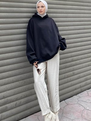 Kapüşonlu Salaş Sweatshirt Kapüşonlu Salaş Sweatshirt