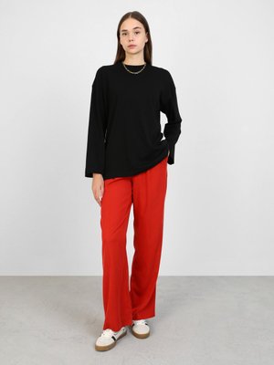 Siyah Pamuklu Oversize Örme Tişört Sweatshirt Siyah Pamuklu Oversize Örme Tişört Sweatshirt