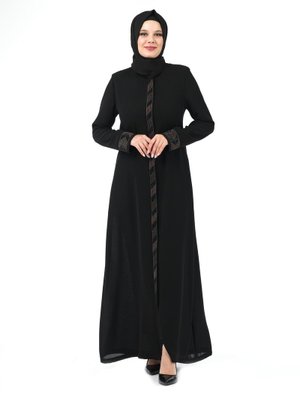 Siyah Gizli Fermuarlı Nakış Detaylı Petek Kumaş Ferace Siyah Gizli Fermuarlı Nakış Detaylı Petek Kumaş Ferace
