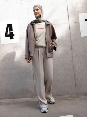 Fermuarlı Yumuşak Dokulu Sweatshirt Koyu Vizon Fermuarlı Yumuşak Dokulu Sweatshirt Koyu Vizon