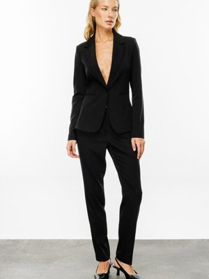 Siyah Boru Paça Klasik Pantolon