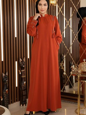 Kiremit Gizli Düğmeli Püsküllü Ferace Kiremit Gizli Düğmeli Püsküllü Ferace