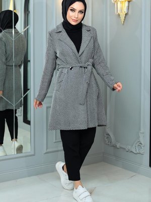 Siyah Düğmeli Kaşe Kaban