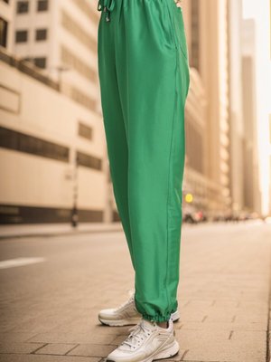 Çağla Yeşili Cepli Jogger Pantolon