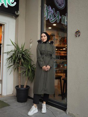 Düğme Detaylı Haki Mont