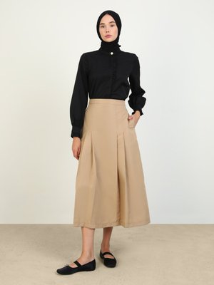 Siyah Düğme Ve Fırfır Detaylı Poplin Tunik