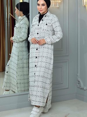 Beyaz Düğmeli Kaşe Kaban Beyaz Düğmeli Kaşe Kaban