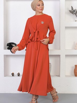 Kiremit Broşlu Etekli Takım Kiremit Broşlu Etekli Takım