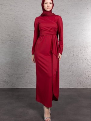 Önünden Parça Detaylı Elbise Bordo