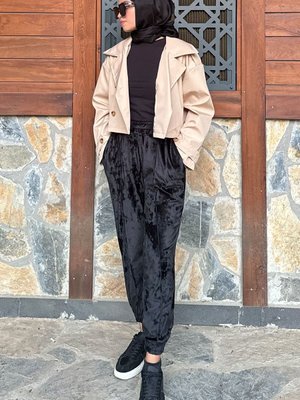 Siyah Cockato Nervürlü Paçaları Lastikli Eşofman Altı